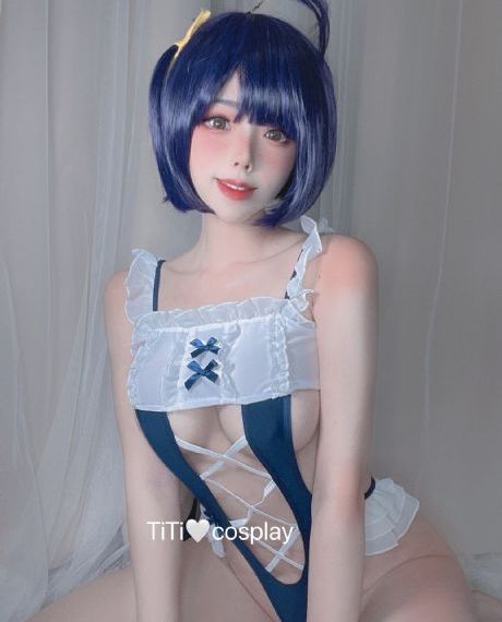 强占挺进futa+gl_十万网红美女美酱