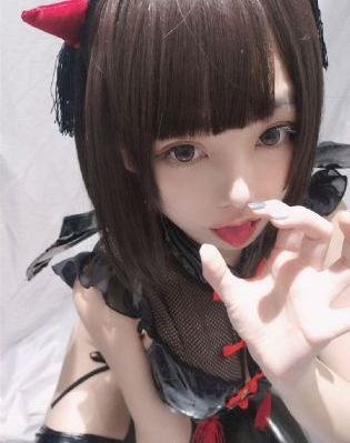 许娜京 深情触摸_BD英语高清视频观看